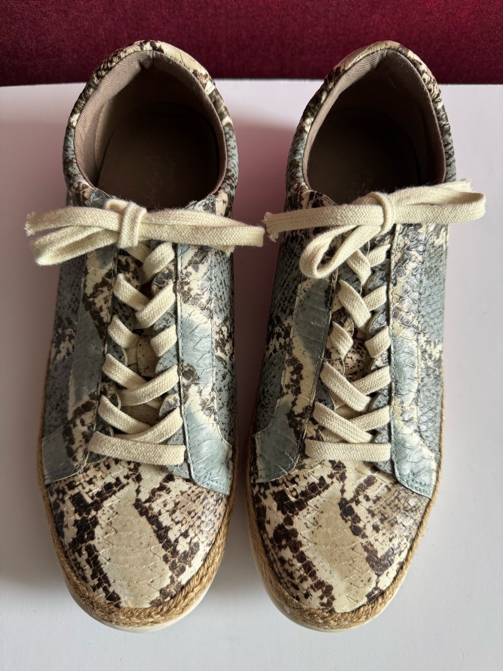 Crown Vintage Cream & Light Blue Snake-Print Lace-Up Sneakers